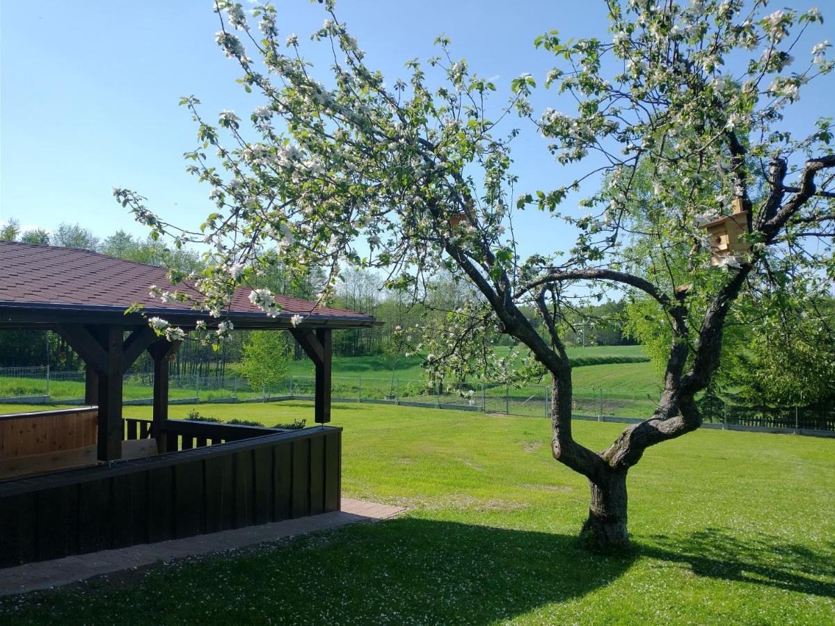 Caloroczne Leniuchowo Ponizie Bagian luar foto